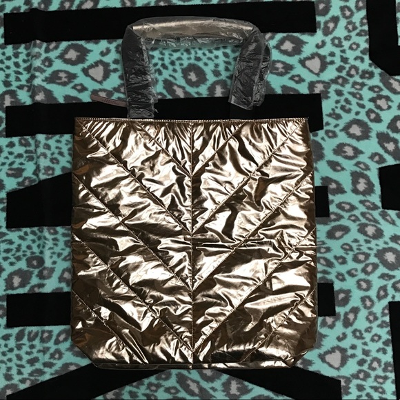 ❌SOLD❌VS Rose Gold Quilted Tote Bag Limited Ed. - Picture 2 of 8
